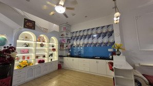 sơn trà, nhà đẹp 3 tầng, khu vực trung tâm - gần biển. giá chỉ nhỉnh hơn 8 tỷ