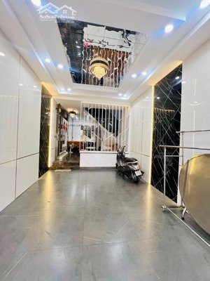 độc lập - 64m2 - 4 tầng - phố xịn nhà sang - quy hoạch chuẩn - dành cho người biết tận hưởng