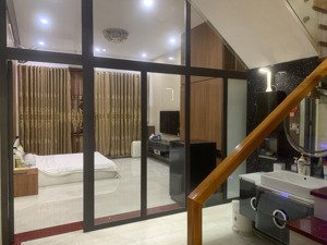 siêu phẩm kinh doanh lê thanh nghị. vị trí siêu đẹp. nhà 4 tầng siêu cứng cáp. chính chủ