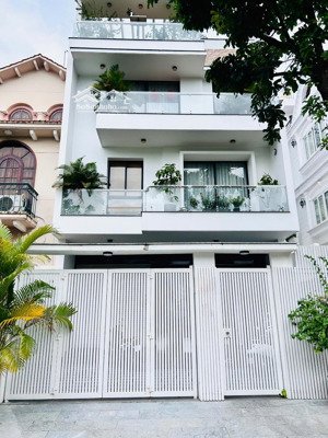villa mặt tiền khu phan xích long 8x20m trệt 3 lầu cho thuê