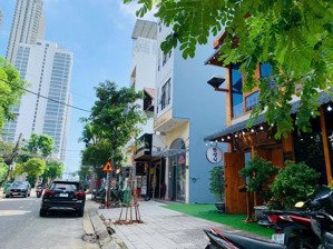 bán góc 2 mặt tiền dương đình nghệ ngay phạm văn đồng 115m2 giá 19,8 tỷ thương lượng tốt. gọi hương