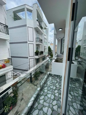 bán nhà bình thạnh - hxh 5m nguyễn xí - bên hông vincom - 4 tầng btct 4x14m 4pn, 5wc - 8.350 tỷ