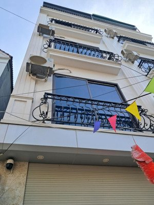 nhà đẹp đồng mai, hà đông - 37m2 x 5 tầng, 5 ngủ, ô tô đỗ cổng, giá chỉ 3 tỷ tí ti