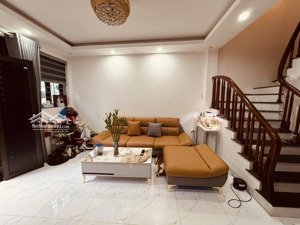 bán nhà đức diễn ô tô đỗ cổng giá nhỉnh 6tỷ - 5t kinh doanh tuyệt vời + sổ đỏ vuông đẹp, sẵn san