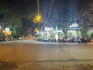 bán lô đất góc 2 mt đường số 10 và đường số 13, kdc phong phú 5. dt: 7x19m sổ hồng riêng
