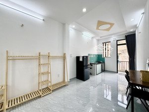 chính chủ cho thuê ban công full nt mới, có máy giặt sấy riêng, phòng rộng mới 100% ngay 7 hiền