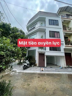 siêu phẩm thạch bàn lô góc vỉa hè oto tránh full công năng và nội thất