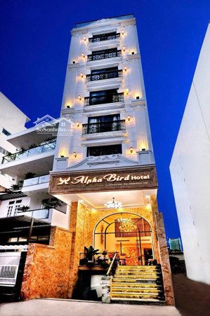 khách sạn hẻm tuệ tĩnh, khu phố tây nha trang. đi bộ ra tắm biển