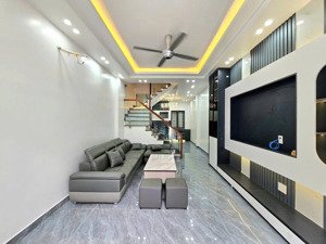 5.4 tỷ 35m full nội thất chủ xây cẩn thận, ở nhiều lộc kiến hưng hà đông