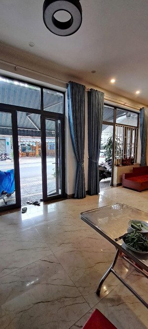 nhà 4 tầng đường 10m5 hà huy tập, gần biển nguyễn tất thành, ngang 8m