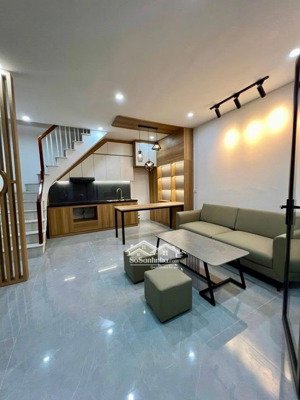 bán nhà cù chính lan mặt phố vỉa hè kinh doanh ôtô tránh 30m2, 4tầng, 11,3tỷ