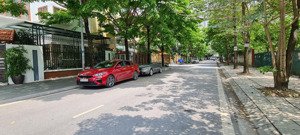 cần bán bt thành phố giao lưu phạm văn đồng - bắc từ liêm, hoàn thiện 3.5 tầng, phù hợp ở và làm vp