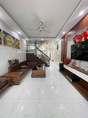 bán nhanh nhà chính chủ tại đường nguyễn trọng tuyển, gần trường thcs ngô tất tố, giá 1tỷ970