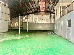 cho thuê xưởng 400m2 cơ sở hạ tầng hoàn chỉnh, đã xây dựng kiên cố, có nhà 2 tầng trong xưởng