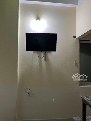 cho thuê chdv 20m2 ngay cầu đa khoa q7, full nội thất chỉ 3tr5