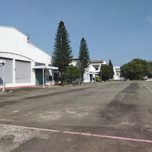 cho thuê kho/ xưởng- dt 1500m2/ tổng 2000m2, đường cont 40f, có hệ thống pccc