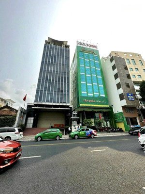 bán nhà mặt tiền trần bình trọng, quận 5. diện tích: 535m2. xd được 1 hầm 8 tầng. giá 120 tỷ