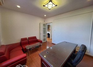 cho thuê chung cư b10 nam trung yên, trung hòa, cầu giấy. diện tích: 70m2.