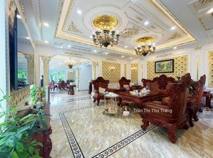 cho thuê biệt thự song lập sân vườn rộng view sông vinhomes riverside giá hợp lý