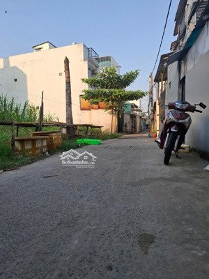 2.68 tỷ chốt nhanh cho khách thiện chí - lô đất ngay ngã 3 chợ đường hà huy giáp