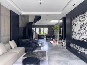 nhà thiết kế hiện đại, sang trọng full nội thất cao cấp đường rộng 18m kđt mỹ gia chỉ 7,7 tỷ