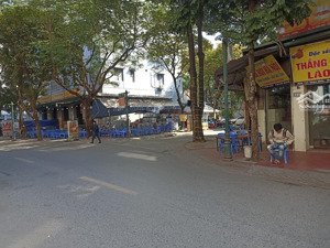 bán liền kề c37 bộ công an số 17 tố hữu 70m2, 4 tầng. 2 mặt thoàng. ô tô tránh nhau.