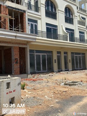 gần sông, đất liền kế và shophouse, biệt thự