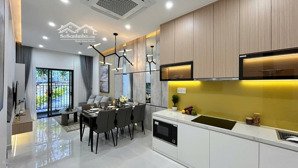 căn hộ cao cấp mặt tiền quốc lộ 1a, 2 pn, 2 wc, bàn giao nội thất cơ bản