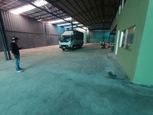 cho thuê kho xưởng mặt tiền võ văn vân, tân tạo, bình tân, diện tích: 1.200m2, giá thuê: 60tr/th