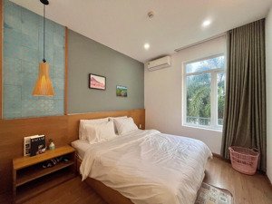 cho thuê căn hộ 1 phòng ngủ ban công q1 gần chợ thái bình, công an thành phố, nowzone