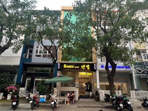chính chủ bán nhà phố đường số 2 có thang máy khu hưng gia - phú mỹ hưng