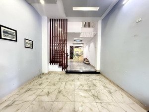 cho thuê 5 phòng ngủ trung tâm thành phố giá 16 triệu/tháng