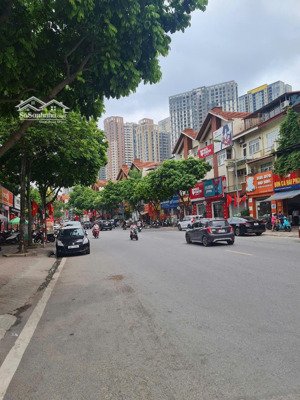 nhà liền kề nguyễn văn lộc - kinh doanh sầm uất nhất quận hà đông - 92m2 - 18.5 tỷ