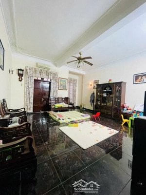 phân lô bàn cờ - ô tô tránh - mặt tiền bề thế - vỉa hè - dân trí cao. diện tích 70m2 x mặt tiền 6m