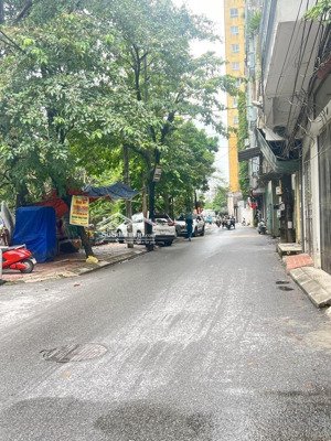 bán nhà 4 tầng, 80m2 mặt ô tô tránh kinh doanh đỉnh khu tỉnh đội xa la, giá 1x tỷ