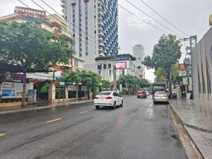 bán nhà hẻm oto đường trần hưng đạo, phường nha trang cách biển 200m giá bán 7,99 tỷ