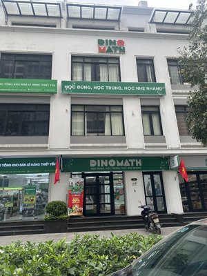 cho thuê nhà mặt phố hàm nghi- nam từ liêm. diện tích 95m2 x 5 tầng thông sàn. lh 