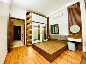 bán nhà tại kim giang ,nhà đẹp chính chủ . chủ tặng toàn bộ nội thất xịn nhất