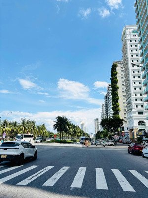 hàng hiếm 400m2 mặt tiền võ văn kiệt cách biển mỹ khê chỉ vài bước chân giá đầu tư, lh0905001634