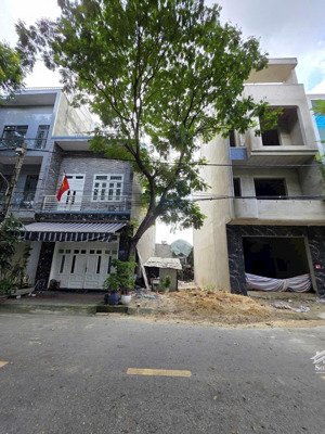 chính chủ cần ra nhanh lô đất sổ hồng riêng, dt 72m2/1,6 tỷ, cách kcn darpark chỉ 300m, full thổ cư