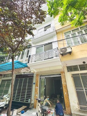 nhà mới phú diễn - bắc từ liêm 45m2 xây 6 tầng thang máy sổ đỏ - 3 ô tô 45 chỗ tránh quanh 12-13tỷ