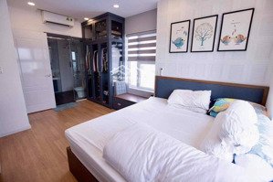 chủ cho thuê căn góc cc bảy hiền tower q.tb, dt 70m2 2p 2wc. giá chỉ 11tr. lh 