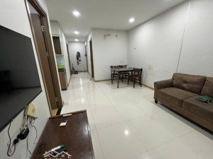 cho thuê gấp căn hộ chung cư rose town 79 ngọc hồi, hoàng mai, 66m2, 2 phòng ngủ, đủ đồ, 11triệu/th