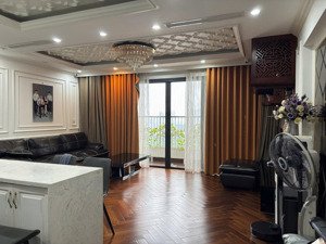 cho thuê căn 3pn rộng nhất c6 c7 d''capitale 119 trần duy hưng