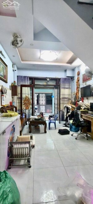 Bán nhà 958/ Lạc Long Quân - DT 4 x 14 - KC 4 Tầng - giá chỉ 7.5 tỷ