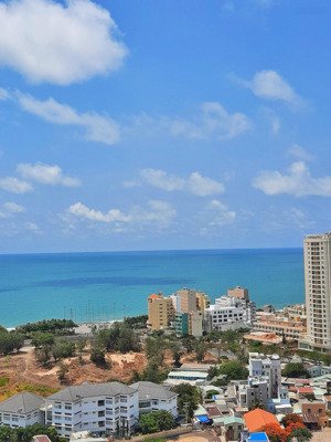 cần bán căn 3pn 108m2 view biển siêu vip vũng tàu melody, giá 5.050 tỷ đã có sổ. yến 