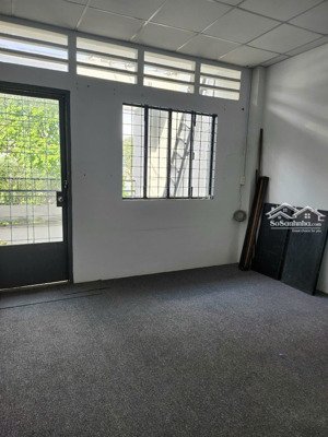 cho thuê nhà mt cư xá bình thới p8 q11.dt: 12x20m 2 lầu giá 80trieu/tháng lh: 