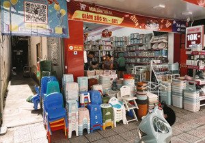 siêu phẩm độc quyền chính chủ chị gái em bán nhà mặt phố ngọc lâm - 69 tỷ - mt: 6,6m. lh 