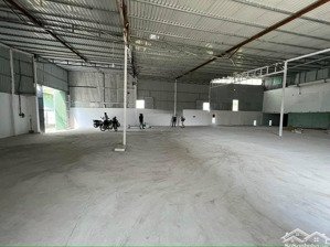 chính chủ cho thuê xưỡng nguyễn văn quá.dt 380m