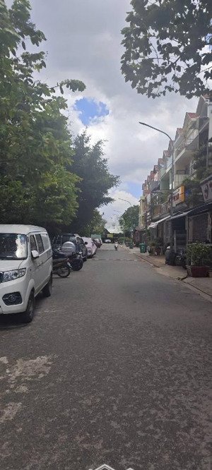 mặt tiền kinh doanh đường nhựa 10m, cây xanh - kdc yên tĩnh, xe đậu ngày đêm - an ninh tam phú tđ